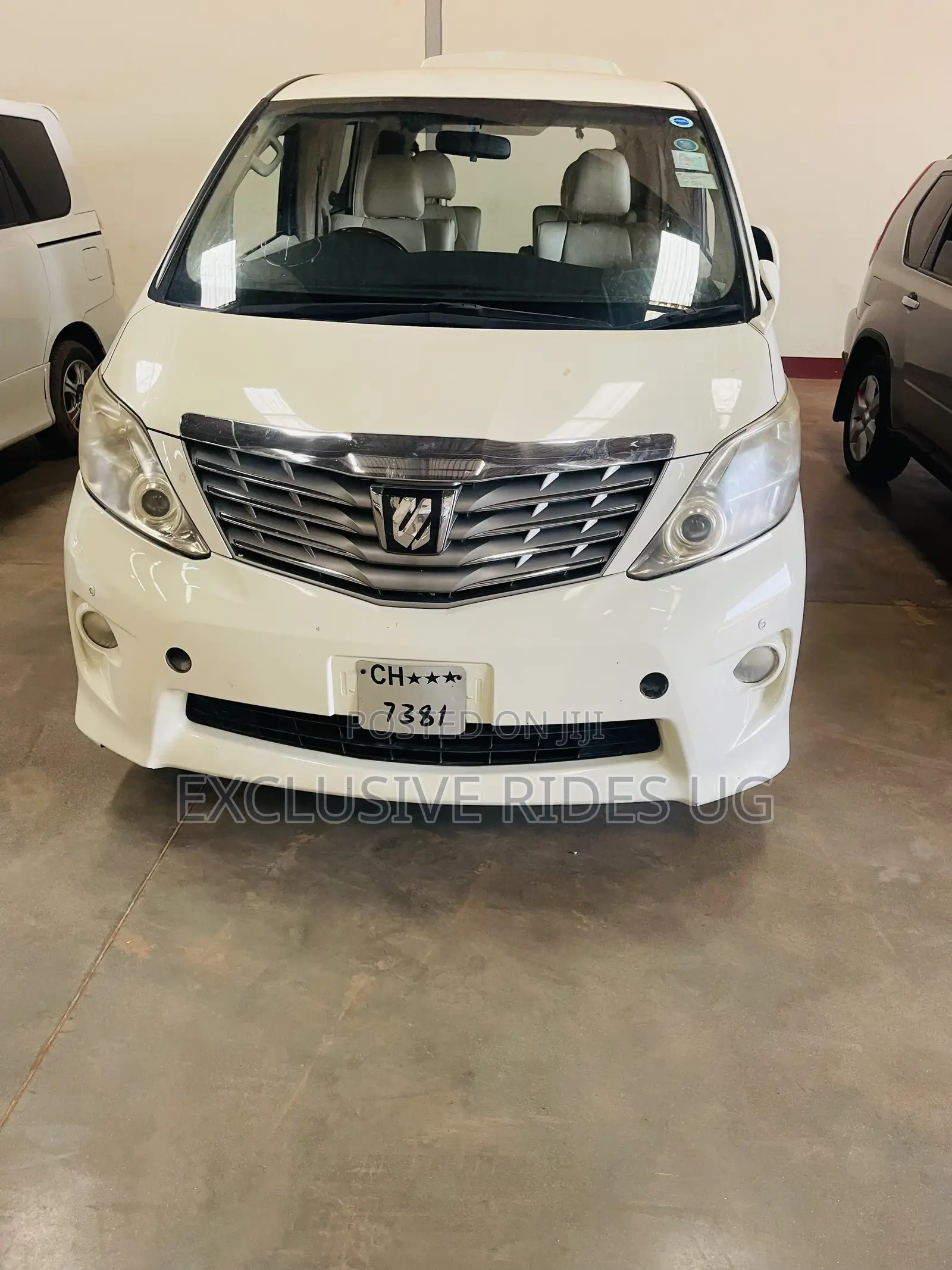 Toyota Alphard 2011 White