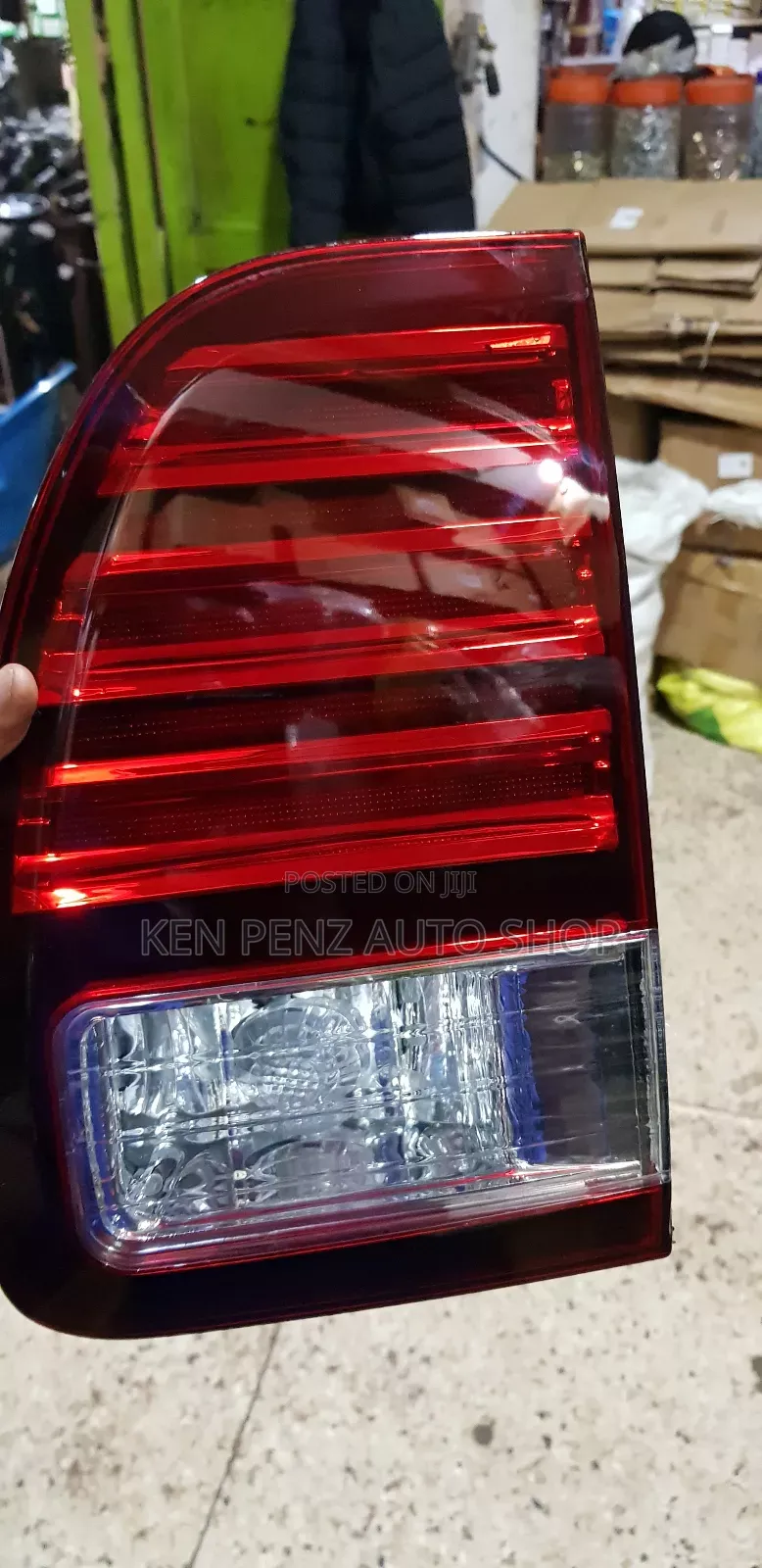 Boot or Reflectors Landcruiser 100 and Signus