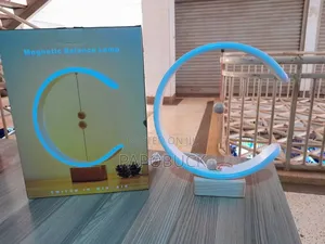 Magnetic Balance Lamp