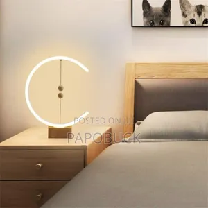 Magnetic Balance Lamp