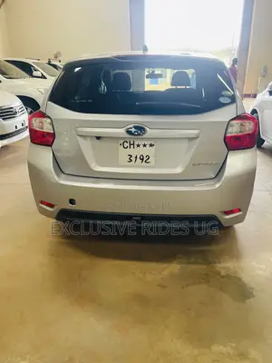 Subaru Impreza 2.0i Limited PZEV 4dr Hatchback AWD (2.0L 4cyl CVT) 2015