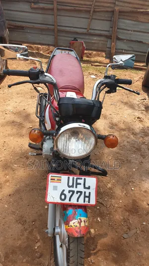 TVS HLX 125 2020 Red