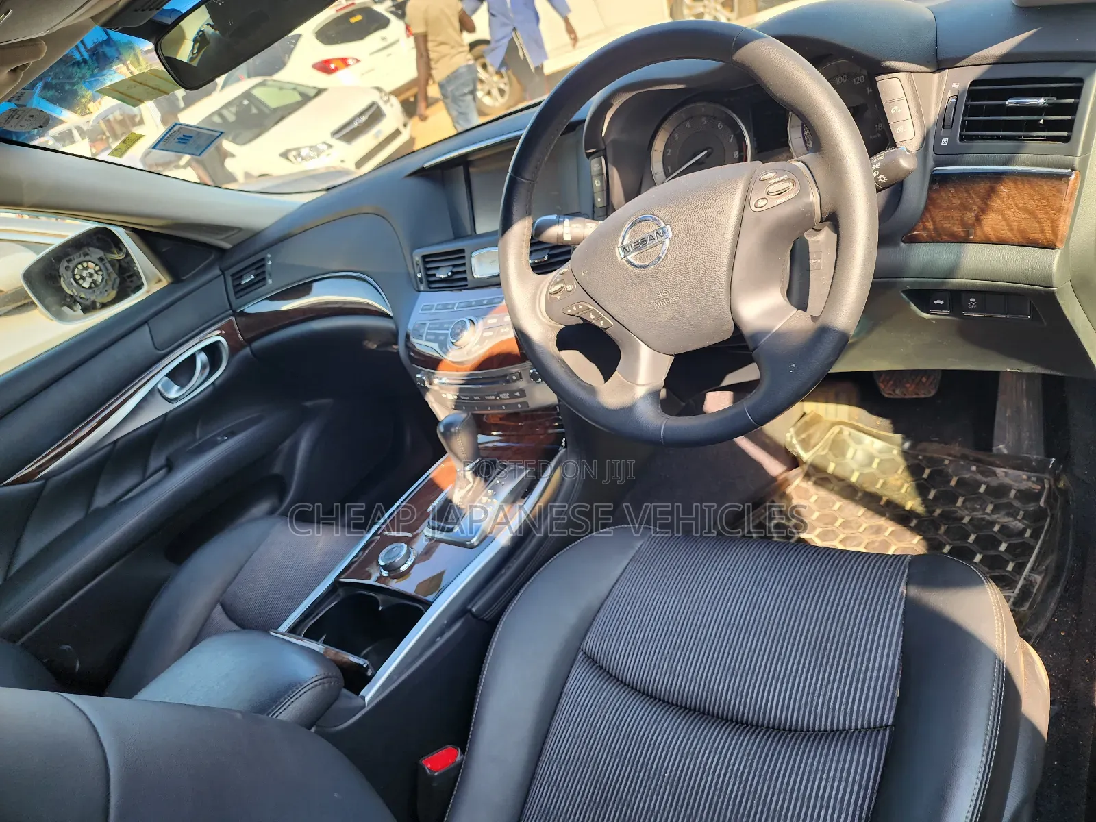 Nissan Fuga 2014 Silver