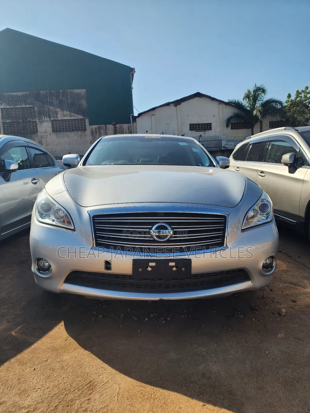 Nissan Fuga 2014 Silver