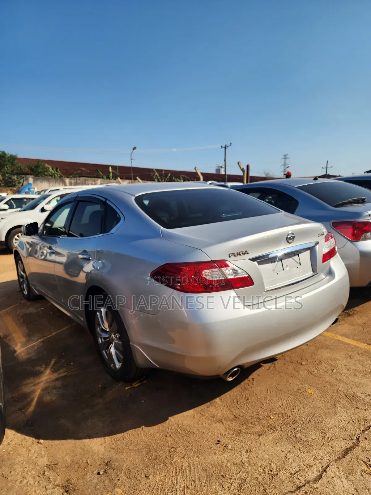 Nissan Fuga 2014 Silver