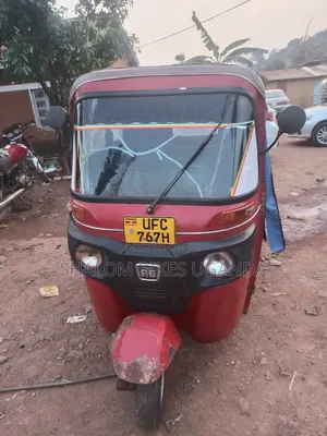 Tricycle 2022 Red
