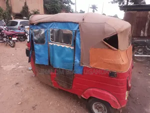 Tricycle 2022 Red
