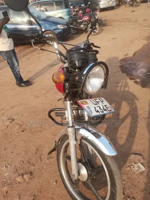 Bajaj Boxer 100 2022 Red