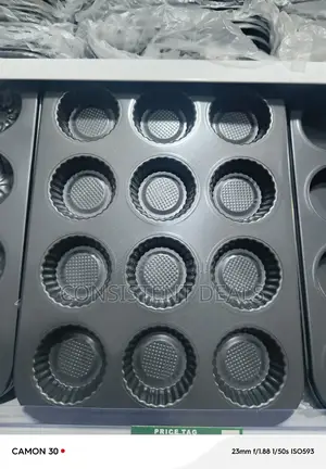 12 Hole Muffins Cupcake Baking Pan