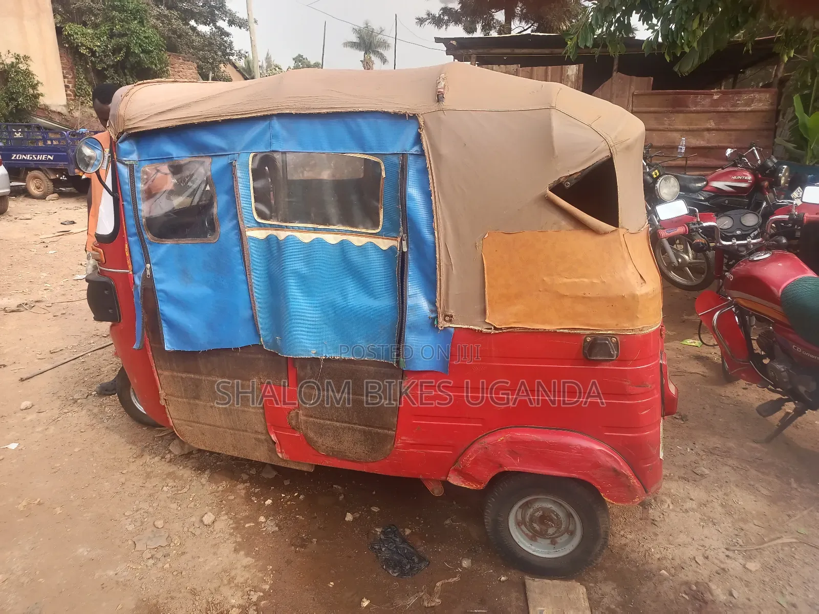 Tricycle 2022 Red