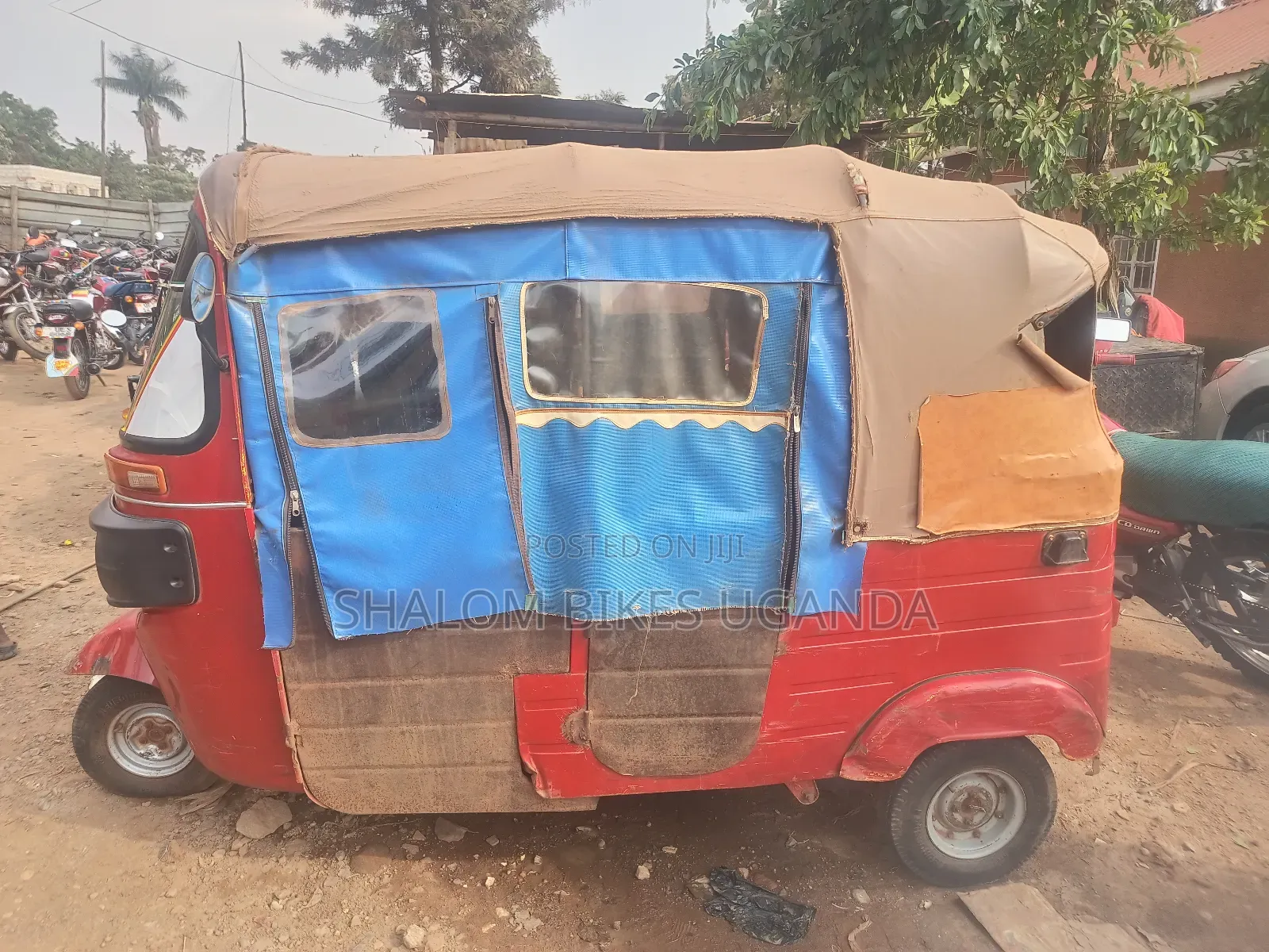 Tricycle 2022 Red