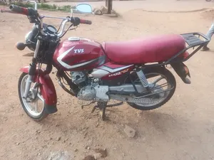 TVS HLX 125 2023 Red