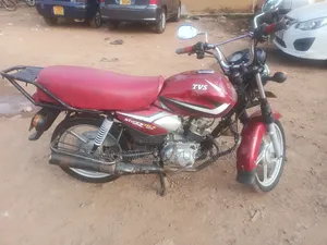 TVS HLX 125 2023 Red