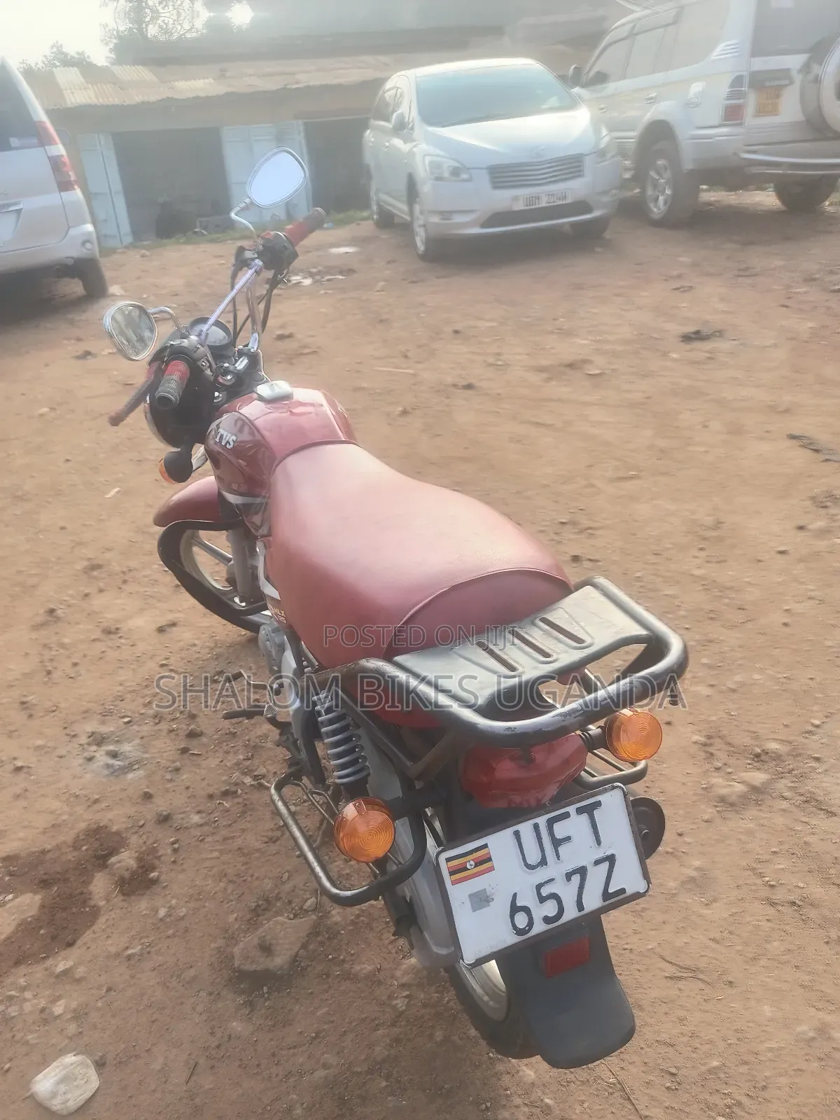 TVS HLX 125 2023 Red