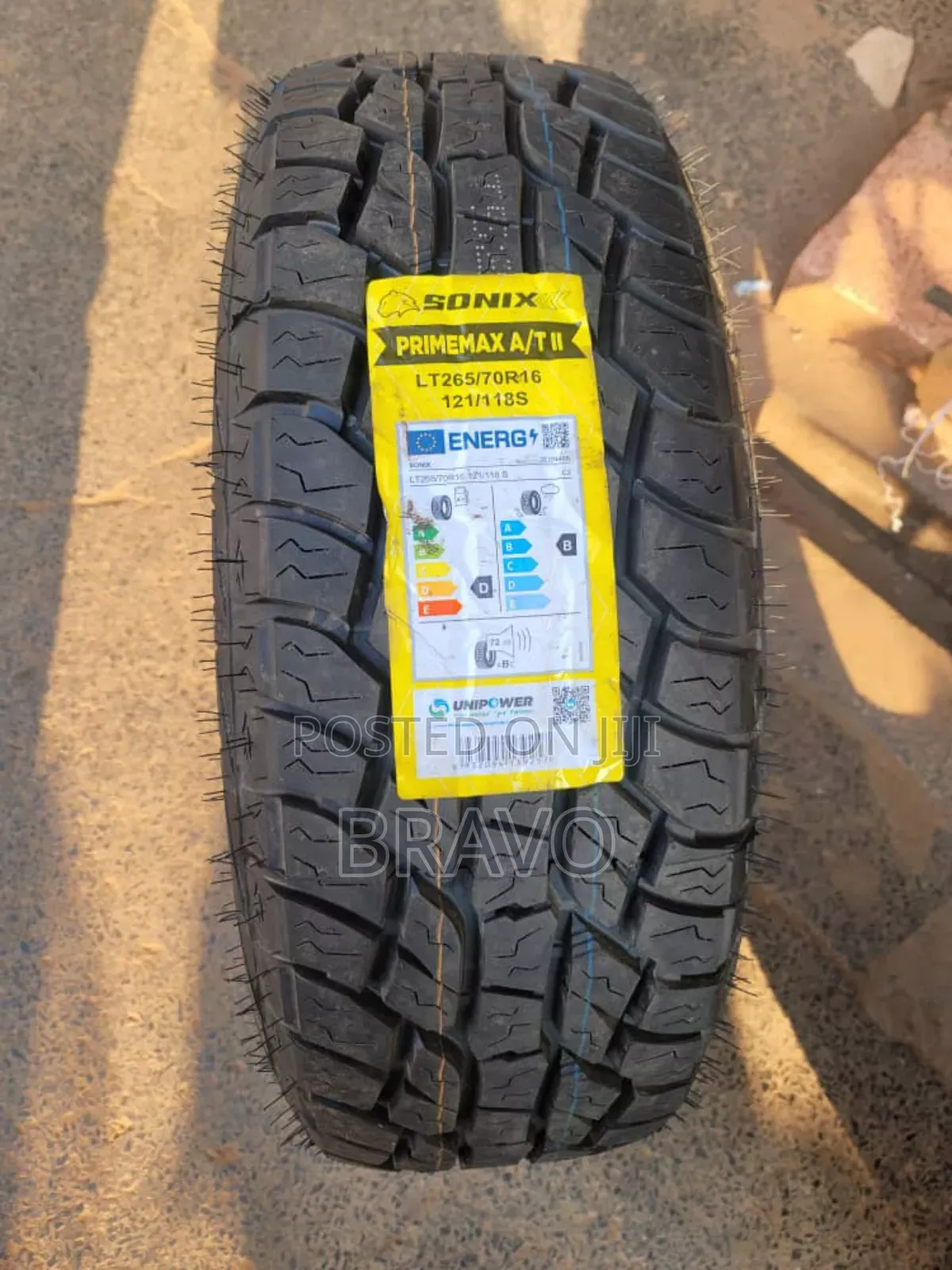 265/70r16 Sonix Primemax .