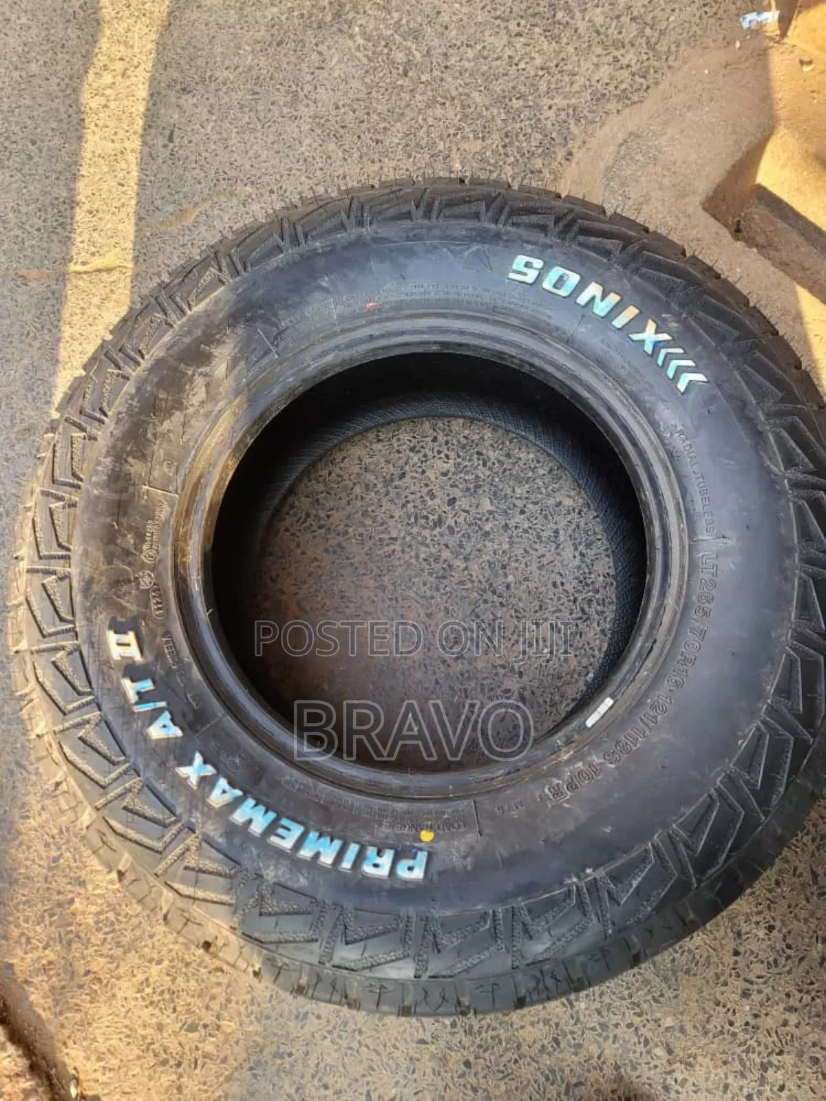 265/70r16 Sonix Primemax .