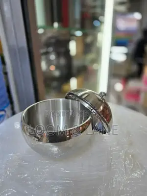 Double Walled Stainless Steel Ice Bucket With a Lid
