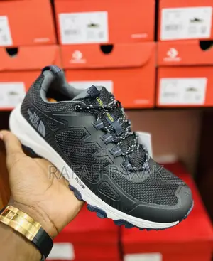 The North Face Fastpack Smart Casual Running Sneakers