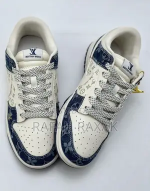 Original Louis Vuitton X Nike SB Dunk Low Denim Sneakers