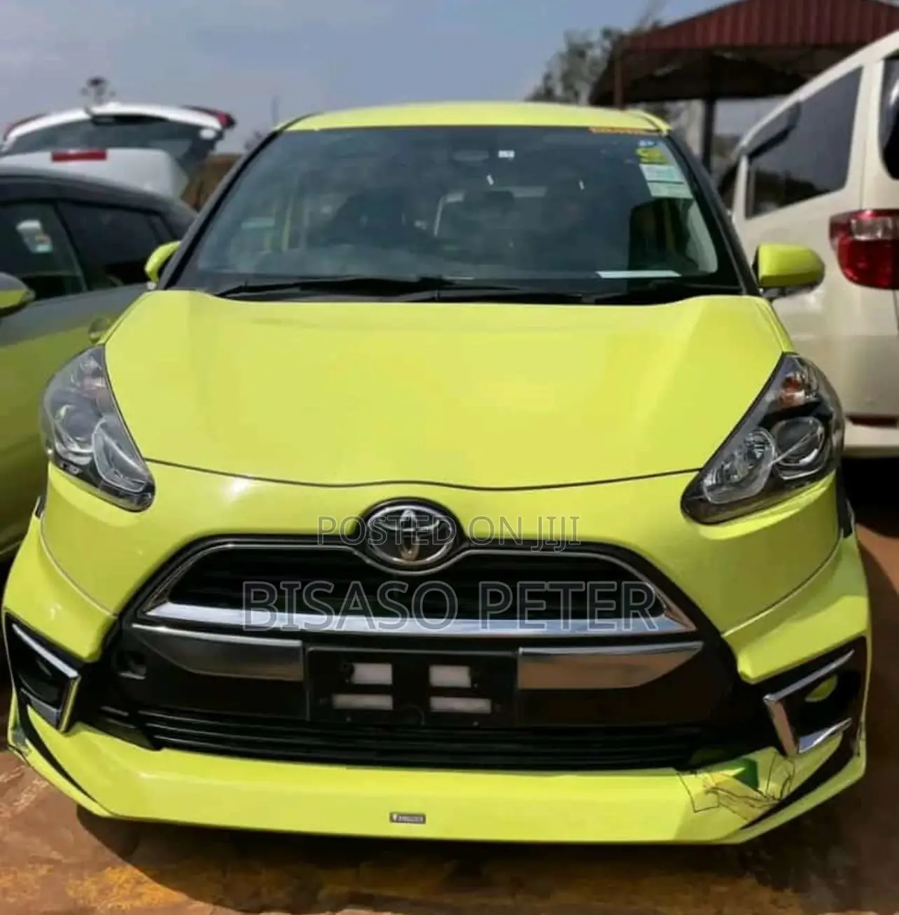 Toyota Sienta 1.5 AWD (6-seater) 2015 Yellow