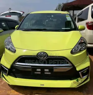 Toyota Sienta 1.5 AWD (6-seater) 2015 Yellow