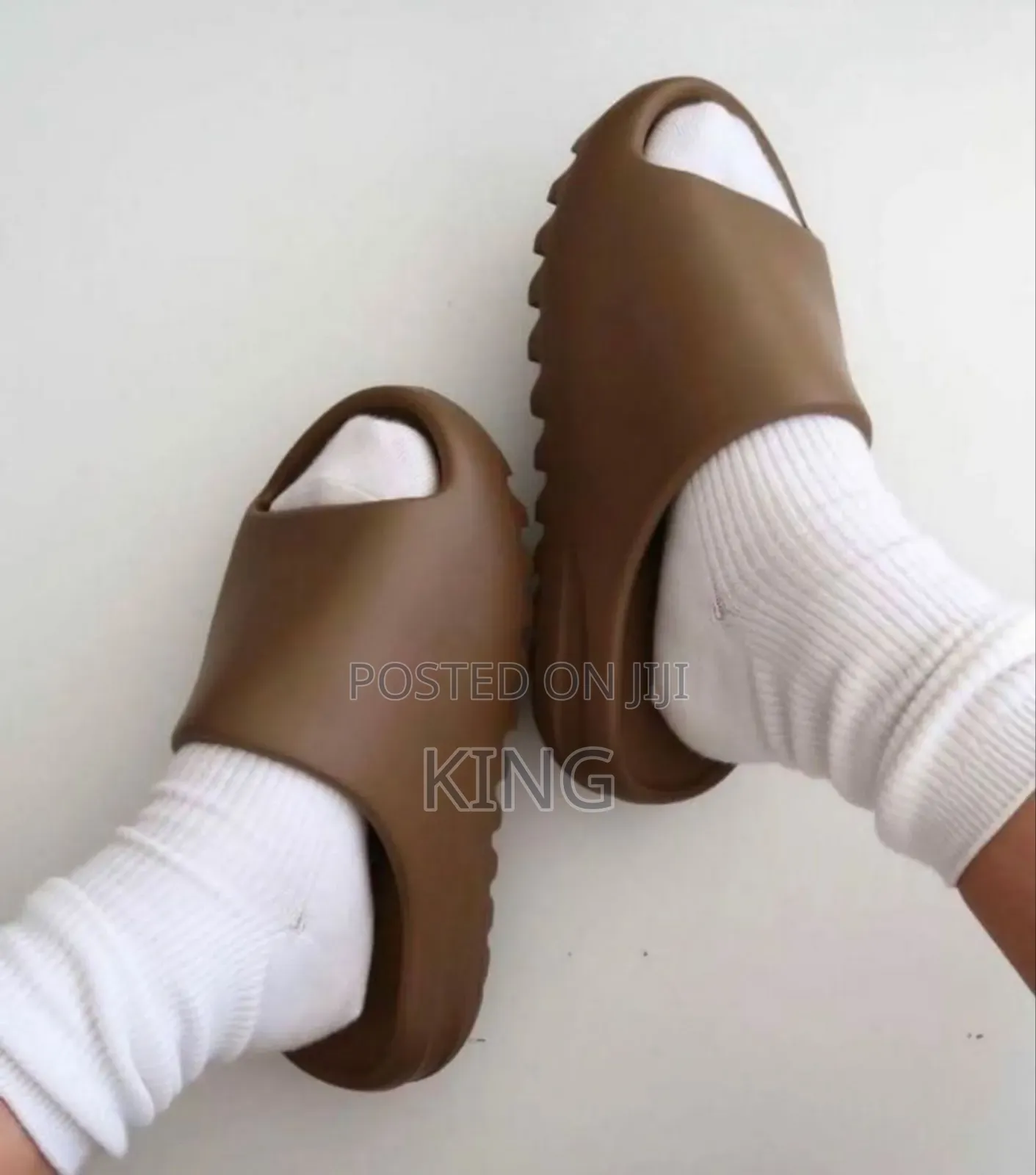 Adidas Yeezy Slide Sandals. Black/Others