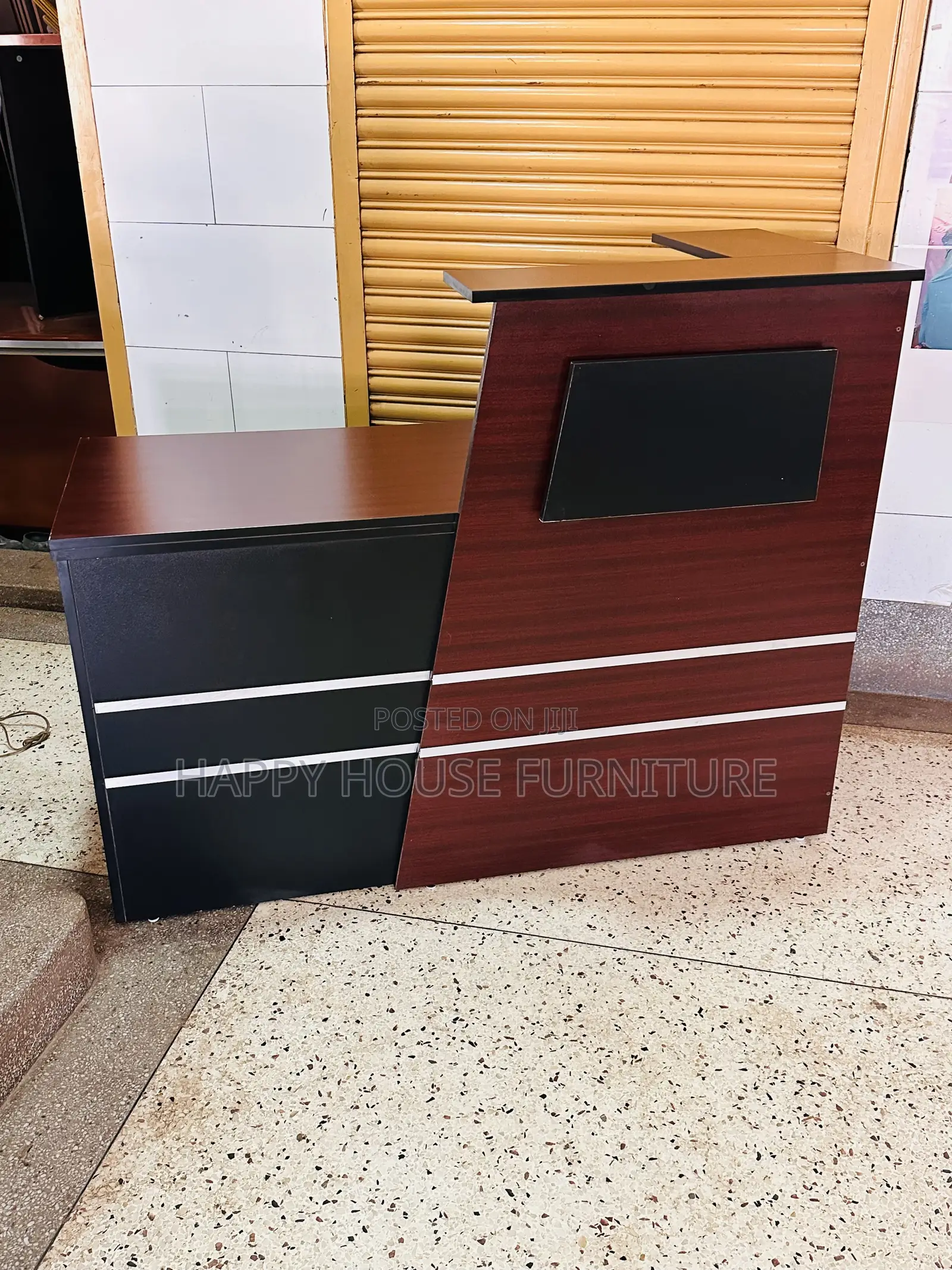 RECEPTION DESK (1.4 Meters)