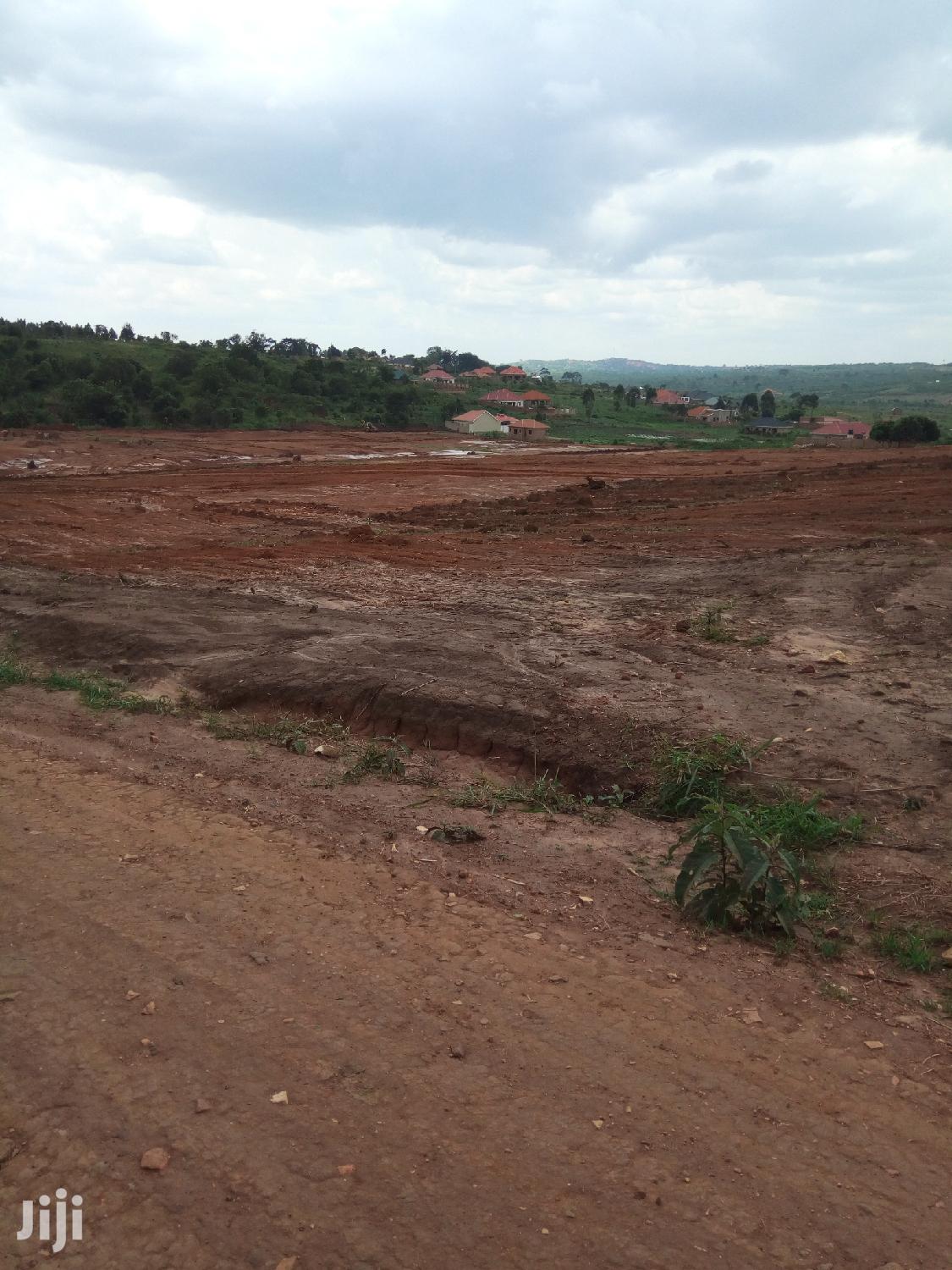 Deal, Kira Amazing Plot of Land for Sell