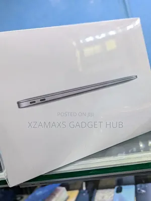 New Laptop Apple MacBook Air 8GB Apple M1 SSD 256GB