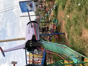 Aeroplane Swings / Swings