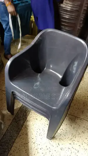 Bar/Restaurant Plastic Chairs