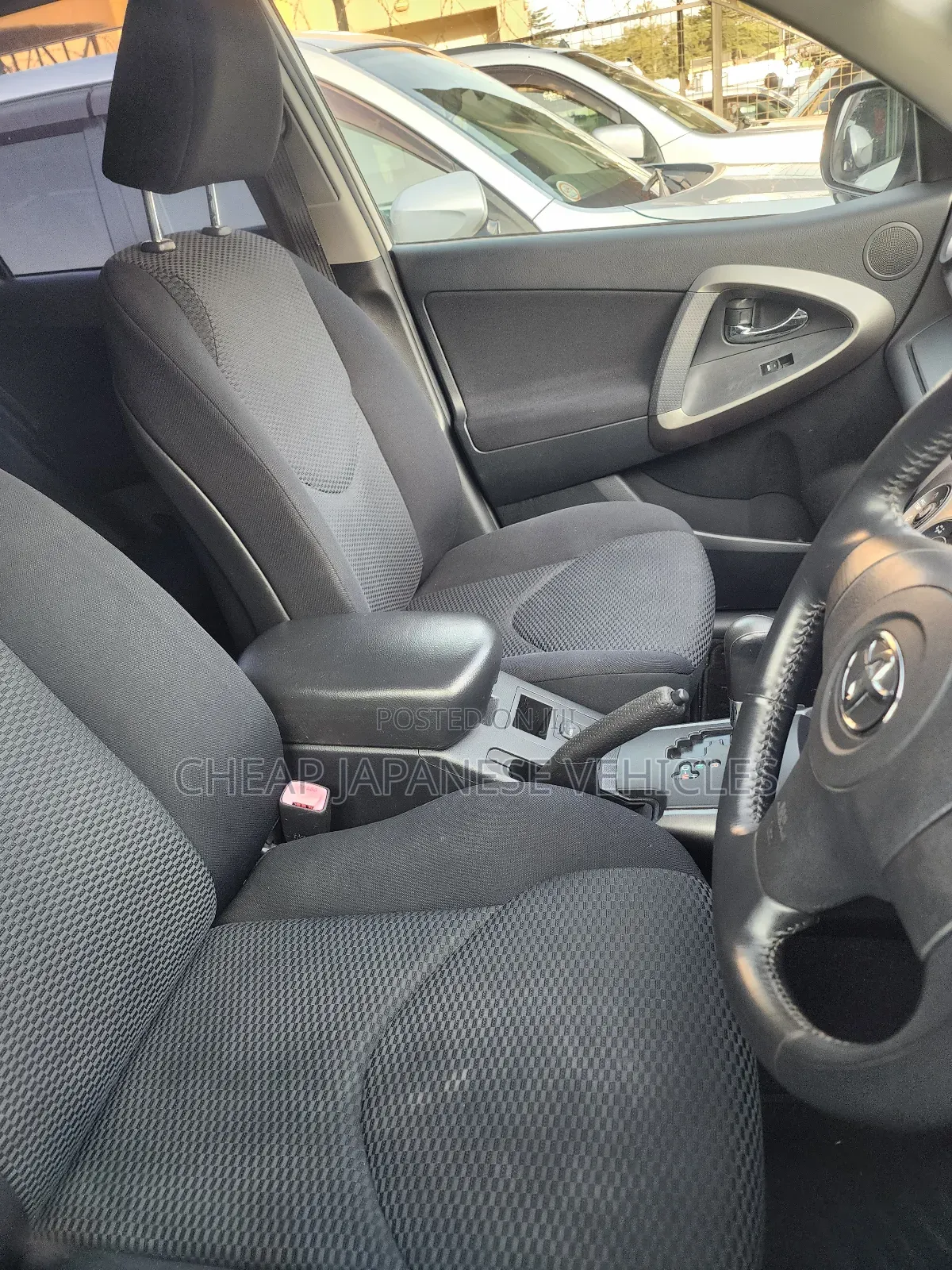 Toyota RAV4 2010 White