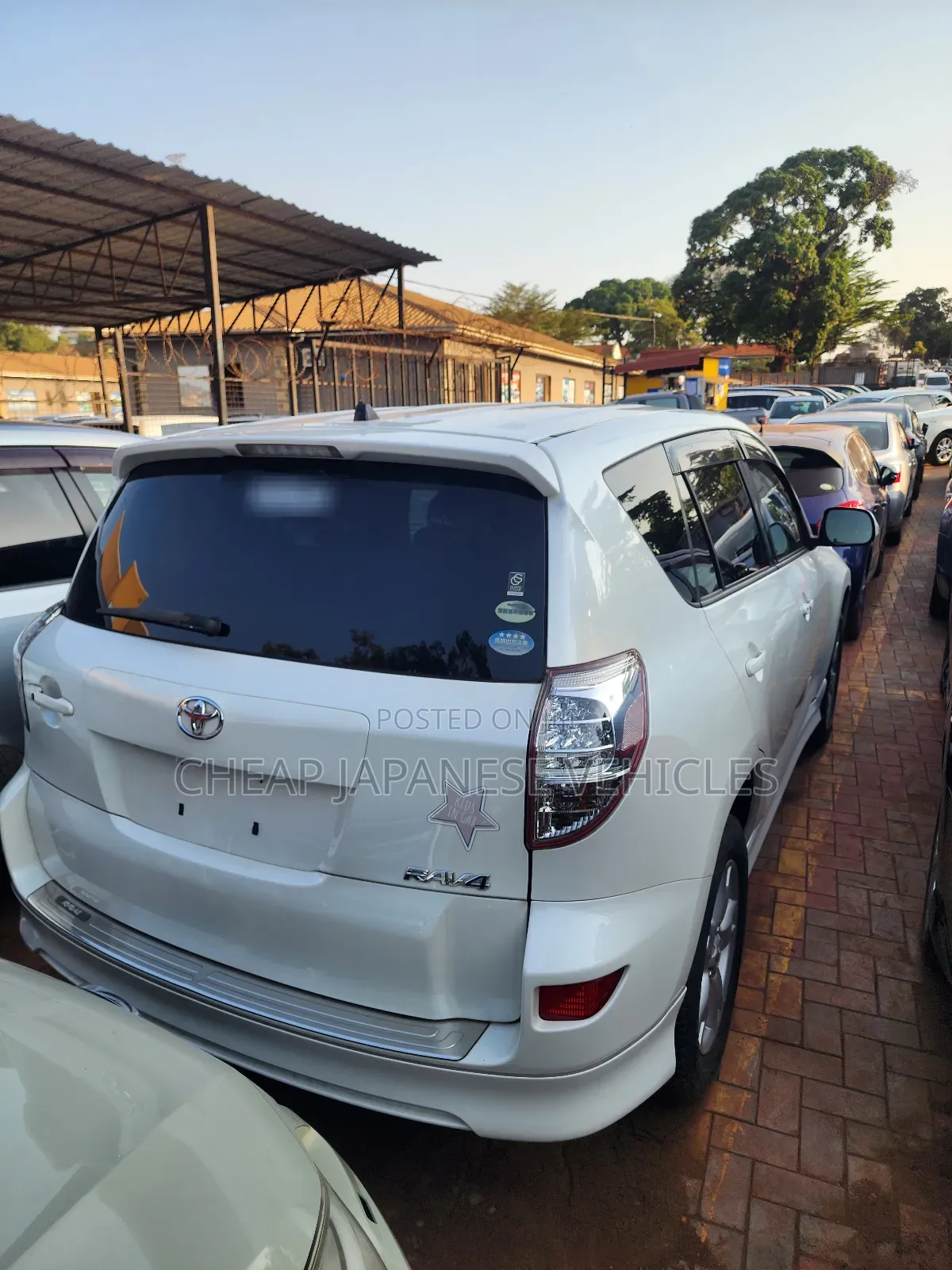 Toyota RAV4 2010 White
