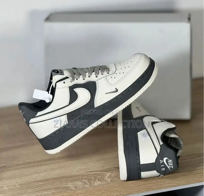 Nike Air Force One Sneakers