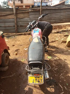 Bajaj Boxer 2016 Red