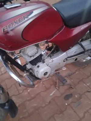 Bajaj Boxer 100 2023 Red