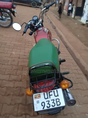 Bajaj Boxer BM100ES 2023 Red