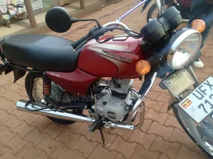 Bajaj Boxer 2023 Red
