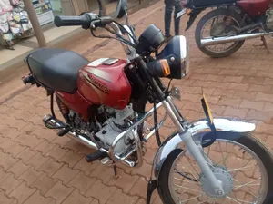 Bajaj Boxer 2023 Red