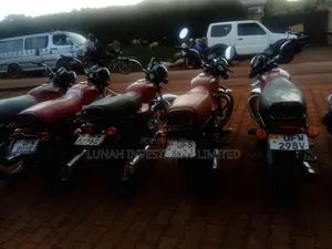 Bajaj Boxer 2023 Red