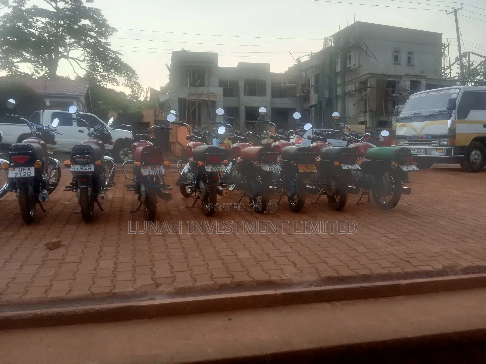 Bajaj Boxer BM100ES 2023 Red