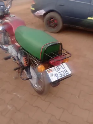 Bajaj Boxer 2023 Red