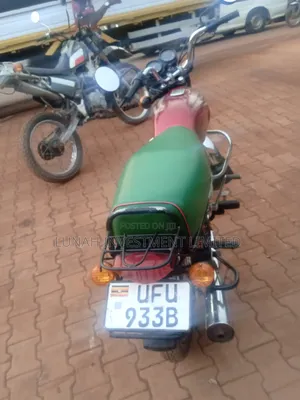 Bajaj Boxer 2023 Red