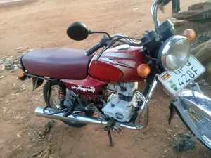Bajaj Boxer 100 2023 Red