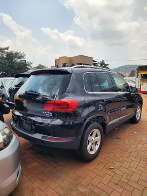 Volkswagen Tiguan 2.0 S 4Motion 2012 Black