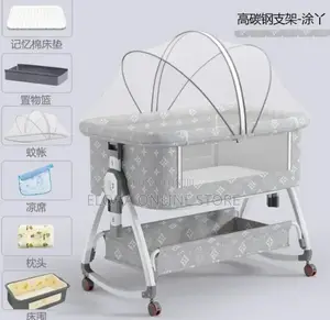 Portable and Movable Baby Crib