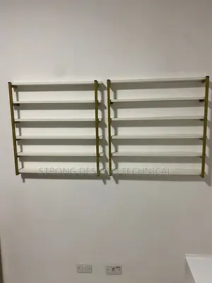 Metallic Manicure Table And Nail Polish Display SET.