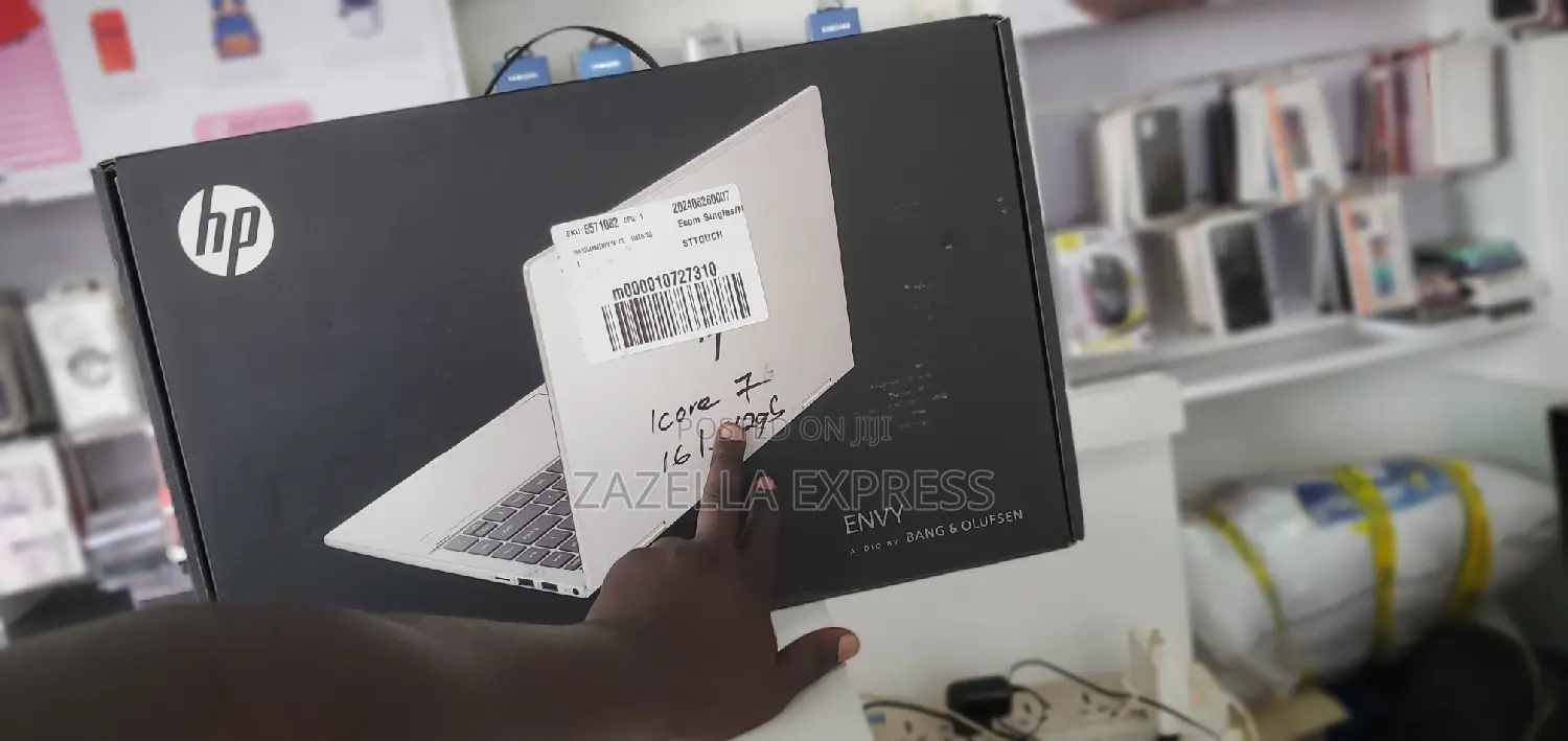 New Laptop HP Envy X360 16GB Intel Core I7 SSD 1T