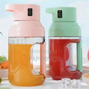 Electric Rechargeable Fruit Juicer With 8 Blades