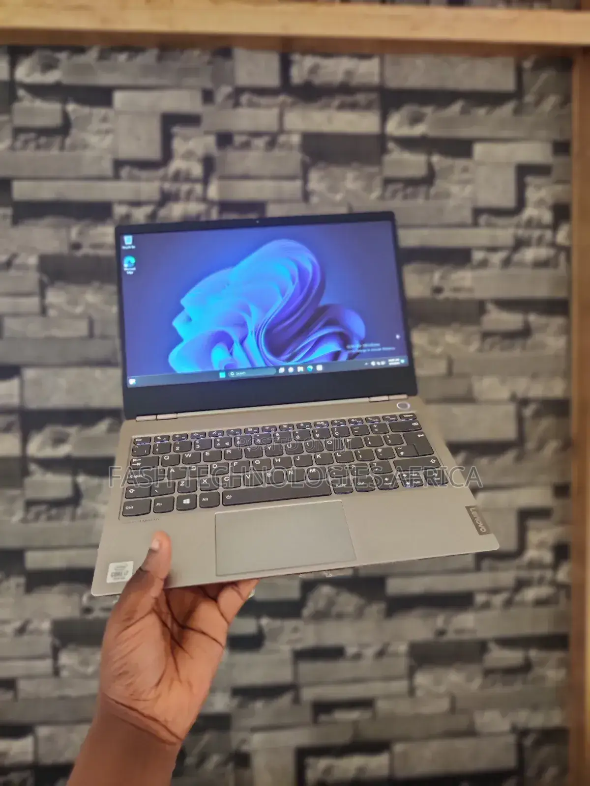 New Laptop Lenovo ThinkBook 13 16GB Intel Core I7 SSD 512GB